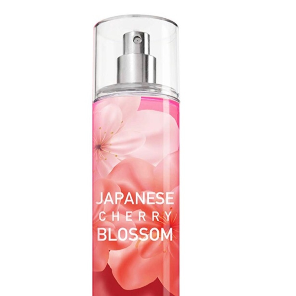 Body spray and lotion🍒🌺